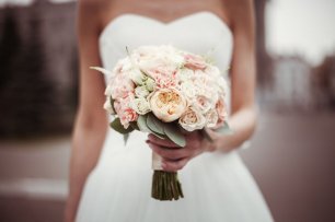 Букет невесты в светло-розовых тонах